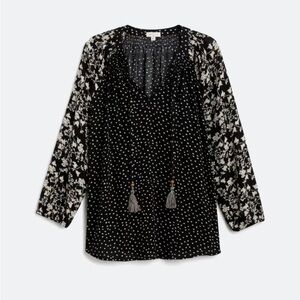 Mason & Belle Caseey Tassel Detail Top